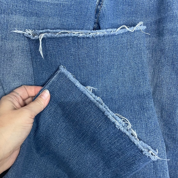 Copperflash Cropped Distressed Jeans - Picture 7 of 7